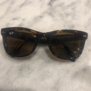 Ray-ban wayfarer folding sunglasses